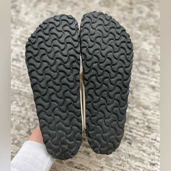 Unavailable - Picture 8 of 12